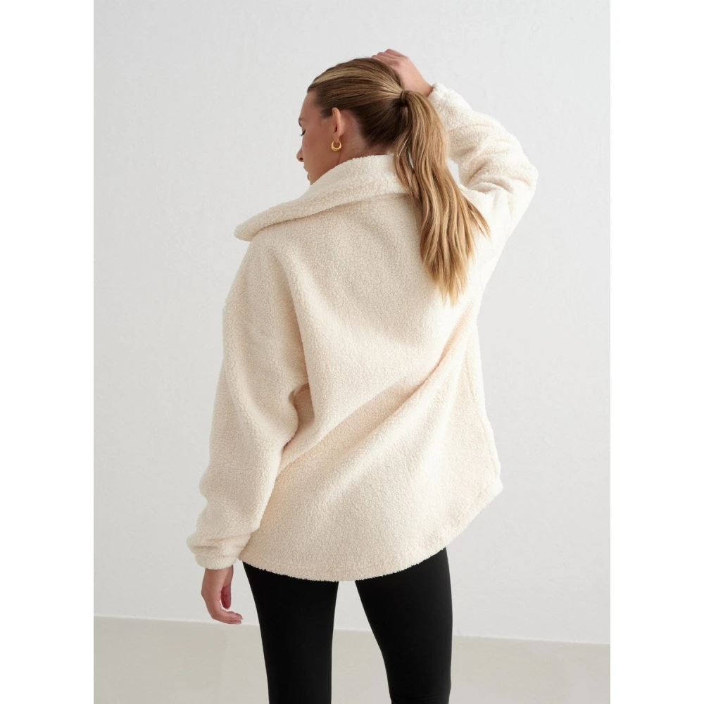 Aim'n Almond White Pile Jacket Beige Dames