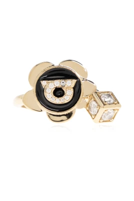 Ring med en glittrande kristall