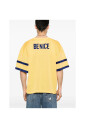 t-shirt-jaune-a-rayures-col-en-v