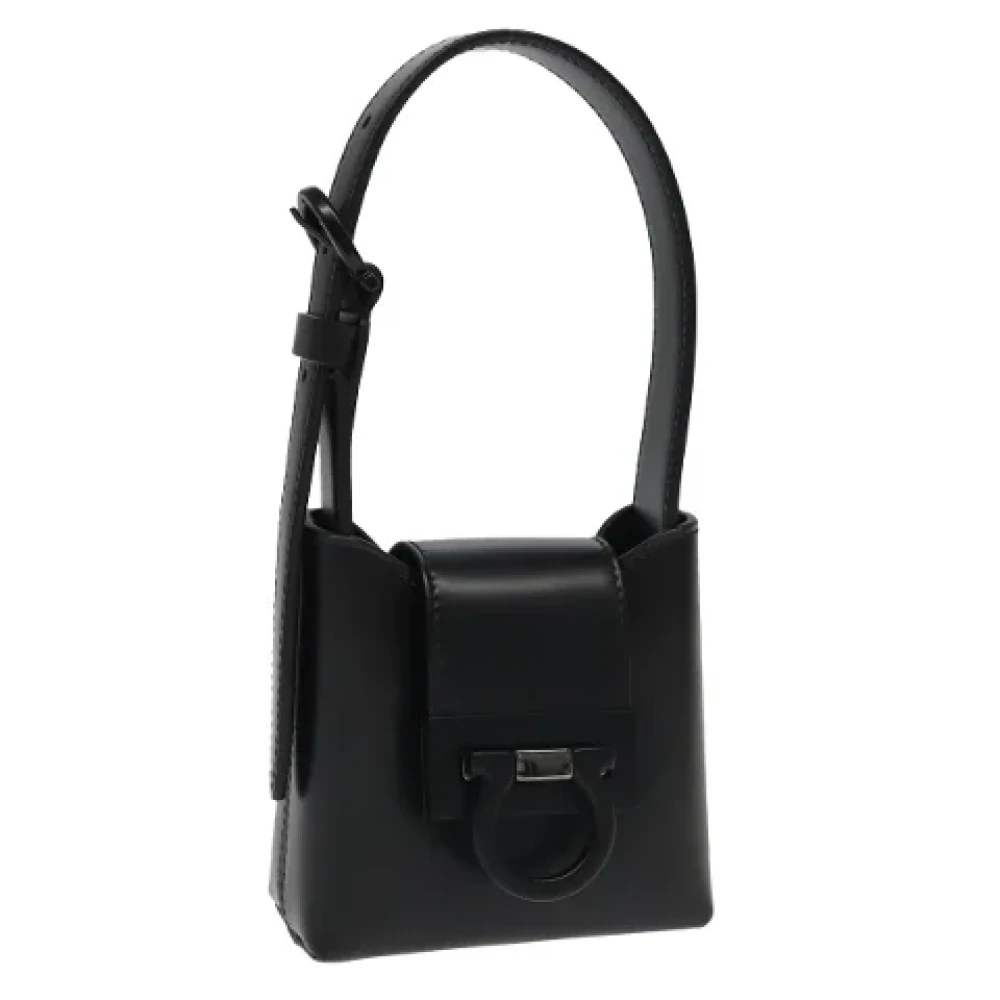 Salvatore Ferragamo Pre-owned Leather handbags Black Dames