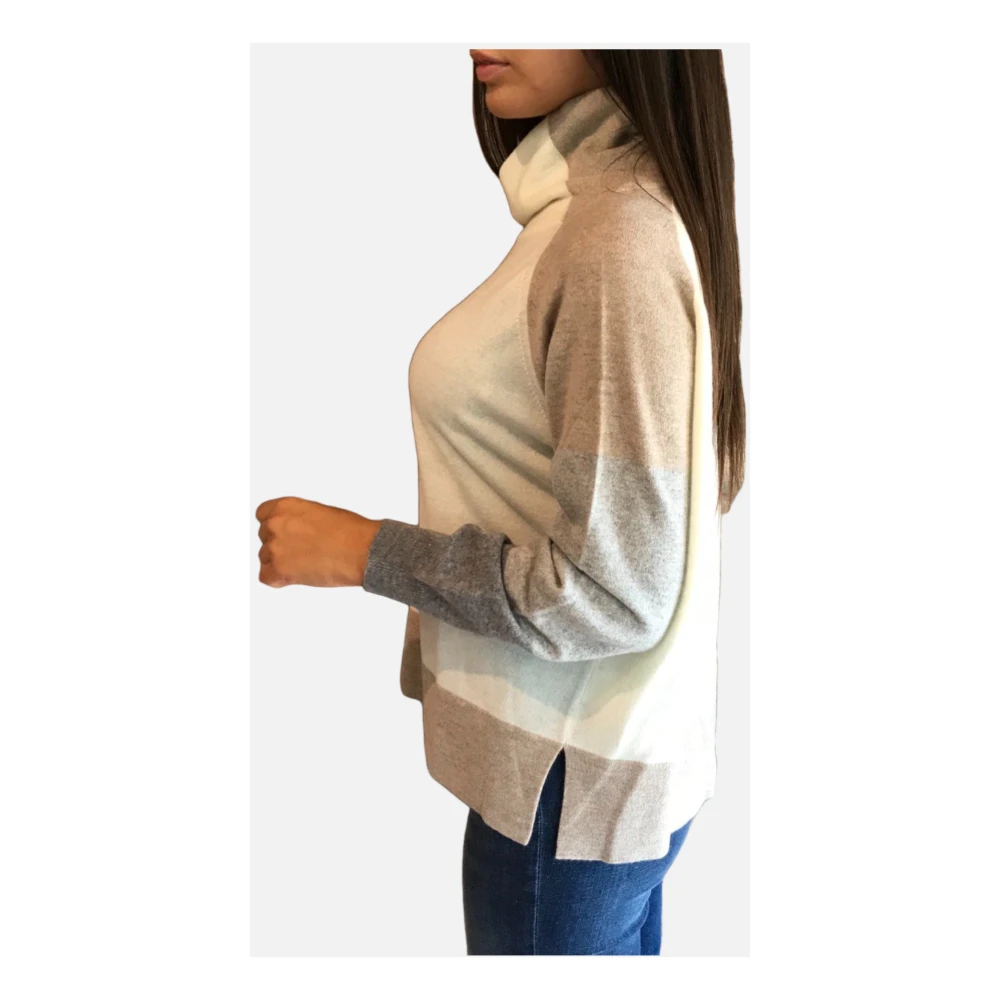 Kangra Color Block Hoge Nek Coltrui met Zijdelingse Spleten Beige Dames