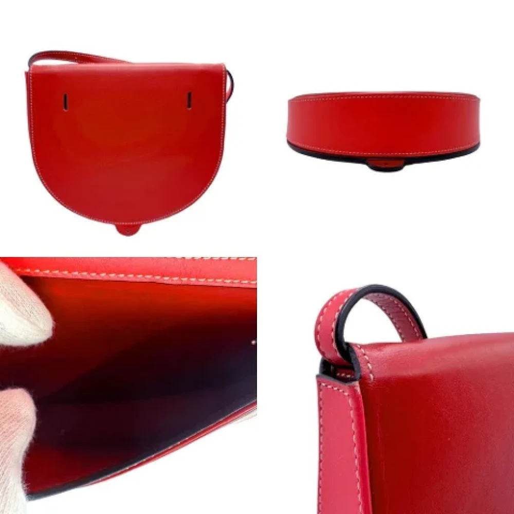 Loewe Pre-owned Leather shoulder-bags Red Dames