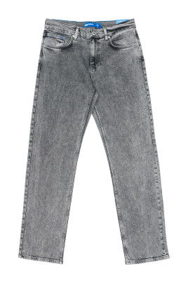 straight-jeans