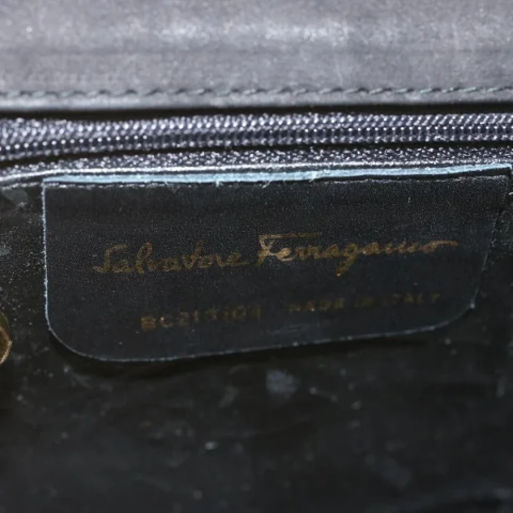 Salvatore Ferragamo Pre-owned Suede handbags Black Dames