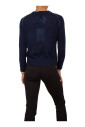 pull-en-cachemire-bleu-a-manches-longues