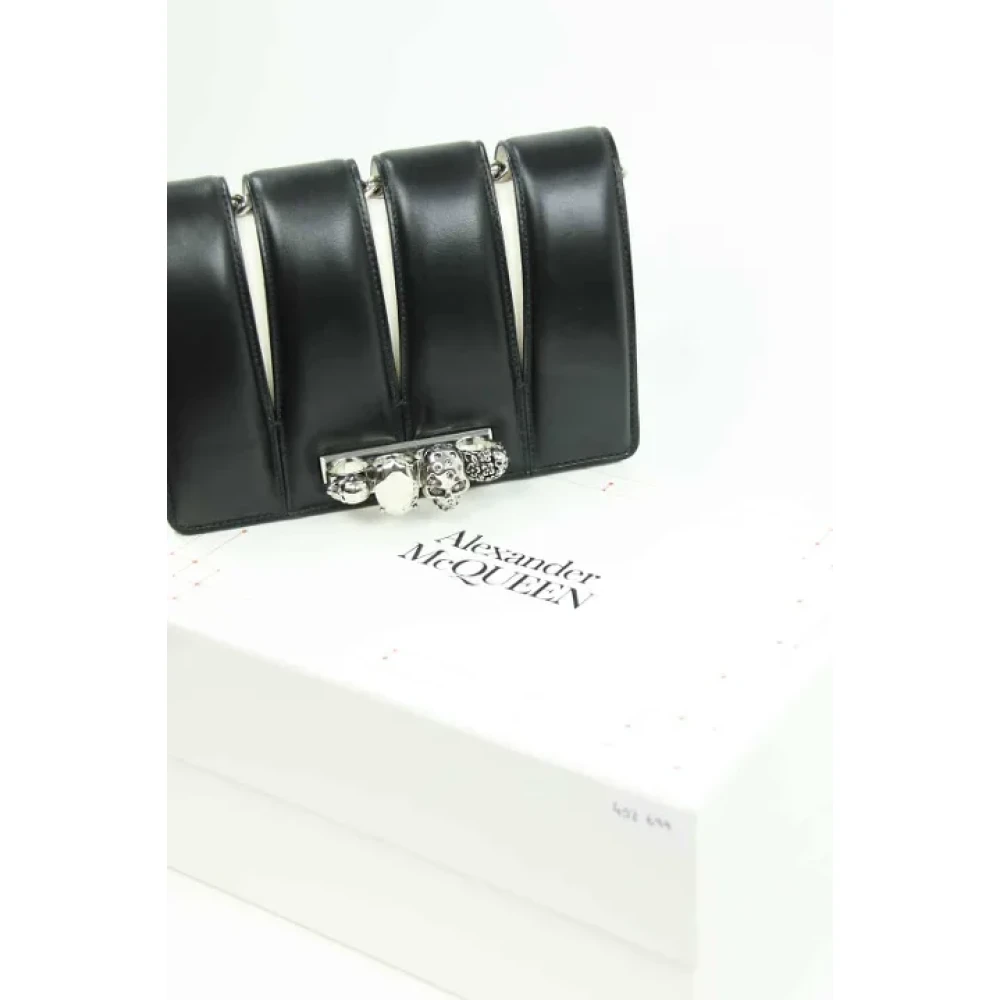 Alexander McQueen Pre-owned Leather handbags Black Dames