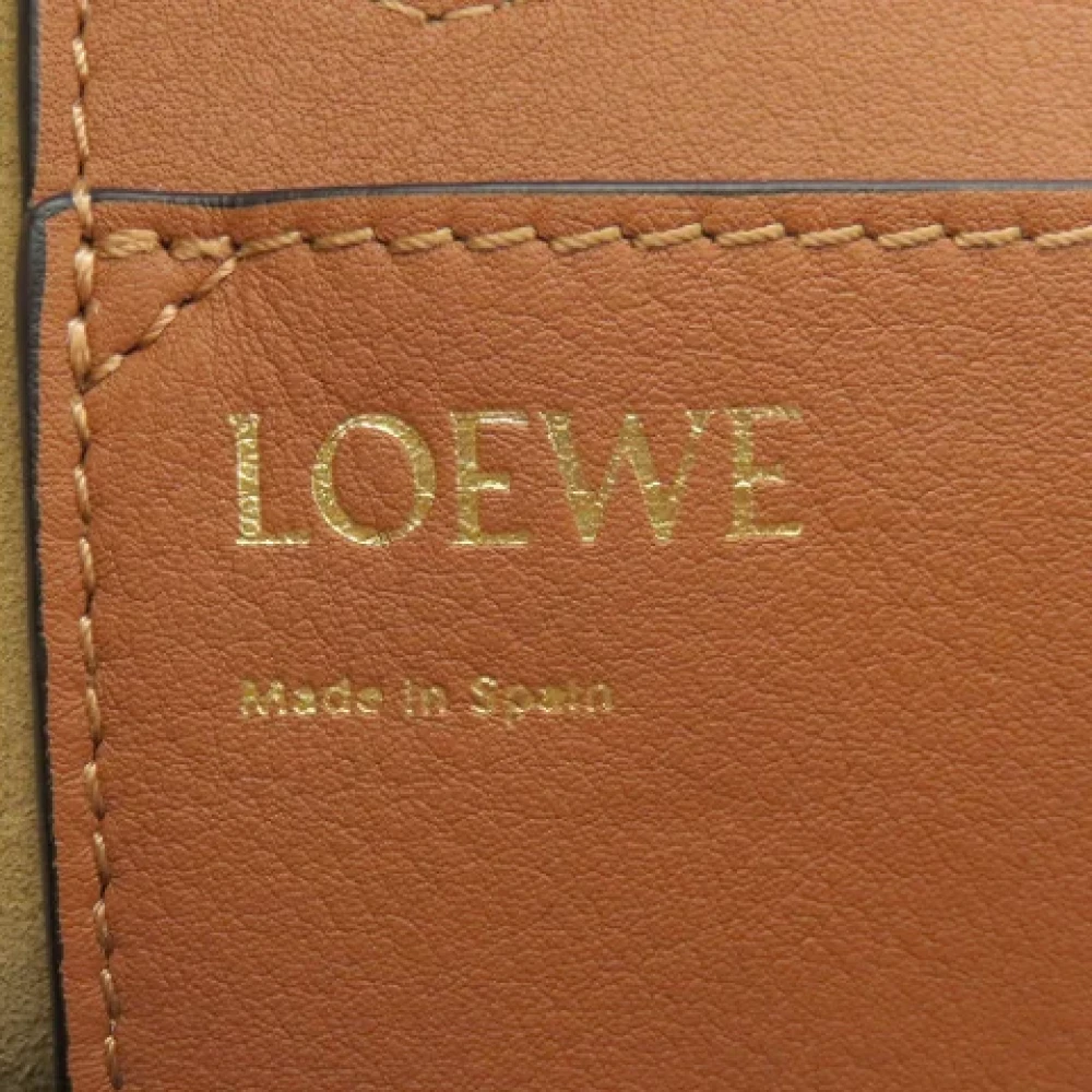 Loewe Pre-owned Leather totes Brown Dames