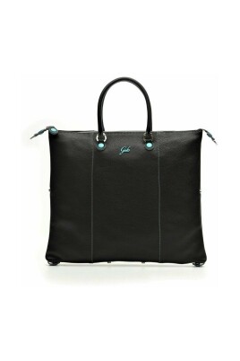 convertible-shopper-bag-black-woman