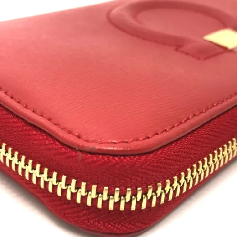 Salvatore Ferragamo Pre-owned Leather wallets Red Dames