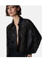 chemisier-transparent-avec-broderies-et-details-lumineux