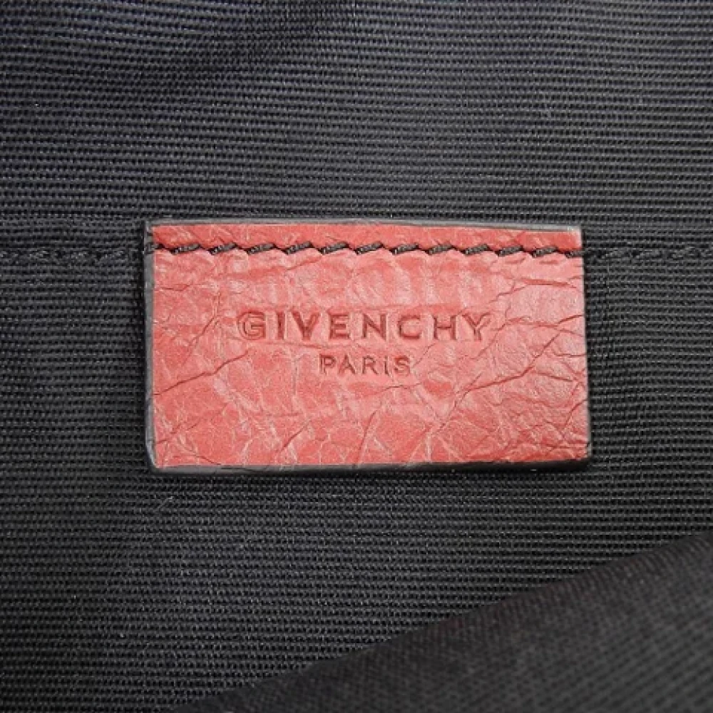 Givenchy Pre-owned Leather clutches Red Dames