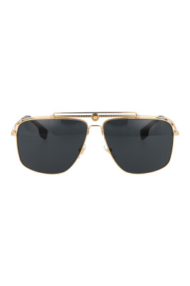 lunettes-de-soleil-elegantes-avec-modele-0ve2242