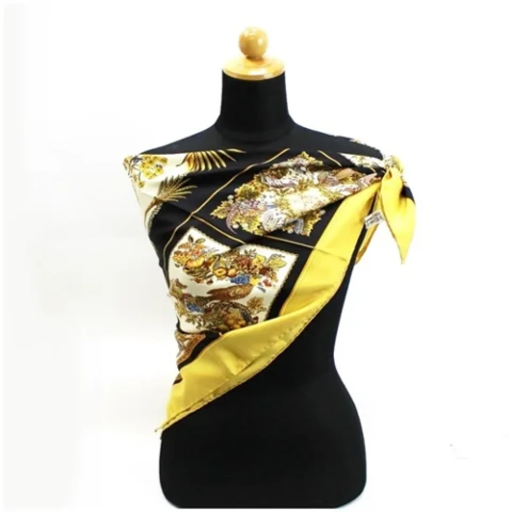 Salvatore Ferragamo Pre-owned Silk scarves Multicolor Dames
