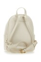 sac-a-dos-blanc-avec-detail-de-chaine