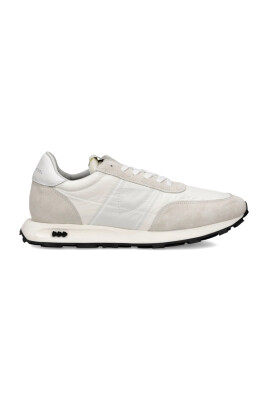 sneaker-en-daim-blanc-avec-semelle-en-caoutchouc