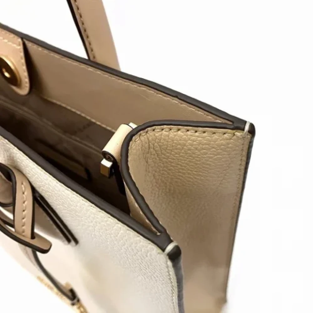 Michael Kors Pre-owned Leather totes Beige Dames