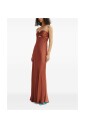 robe-marron-avec-details-sur-la-poitrine