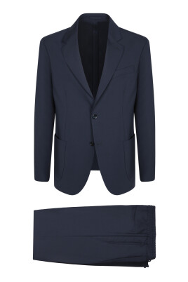 costume-en-laine-bleue-veste-coupe-moderne