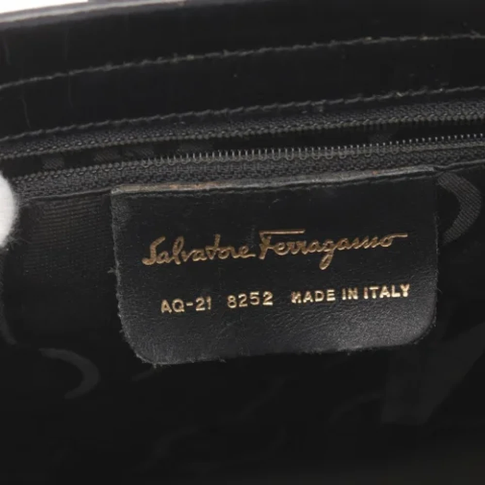 Salvatore Ferragamo Pre-owned Leather handbags Black Dames