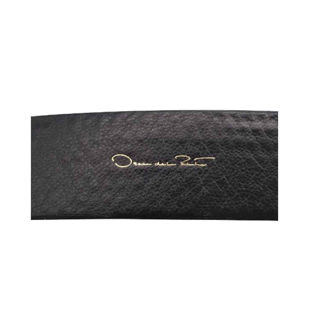 Oscar De La Renta Pre-owned Leather belts Black Unisex