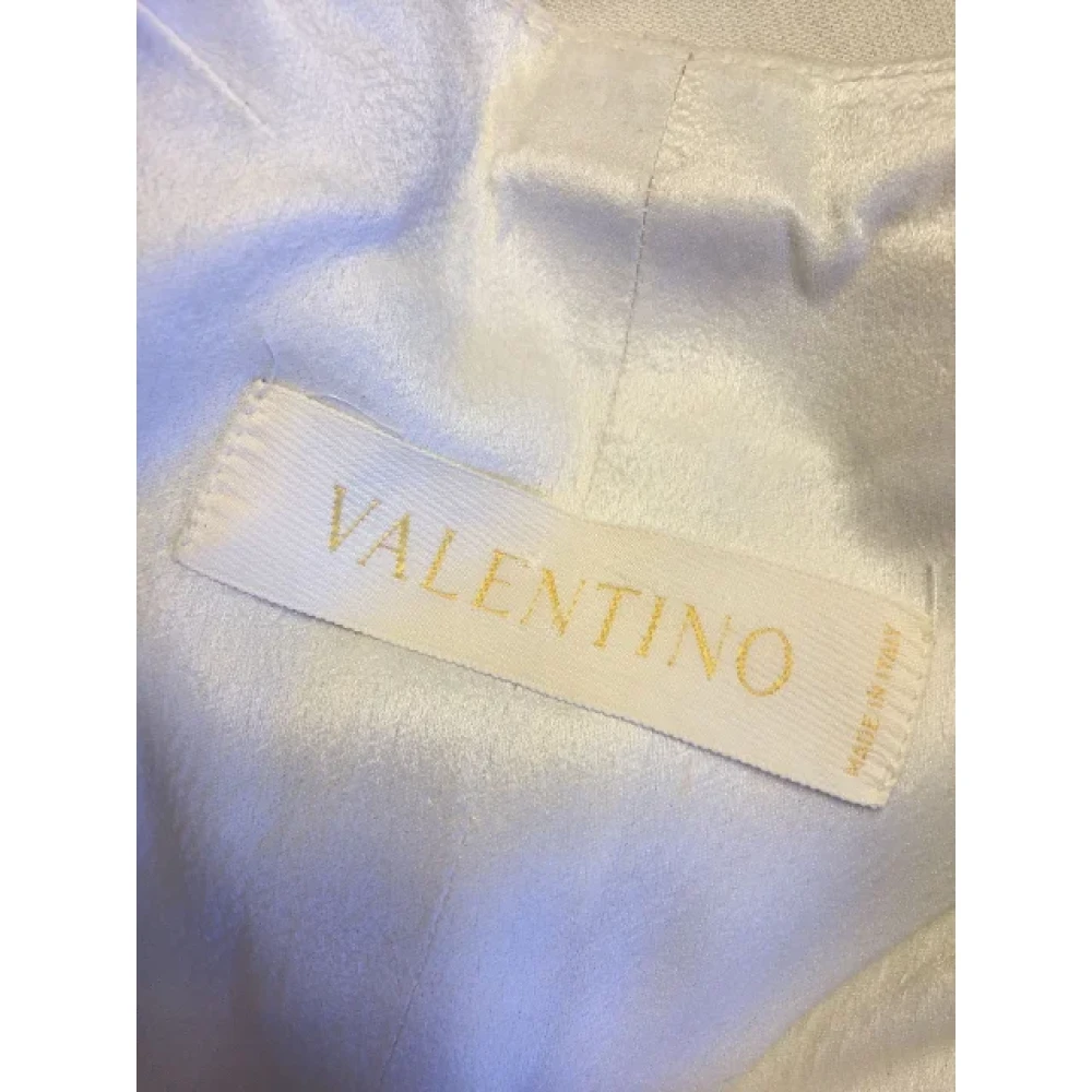 Valentino Vintage Pre-owned Silk outerwear Beige Dames