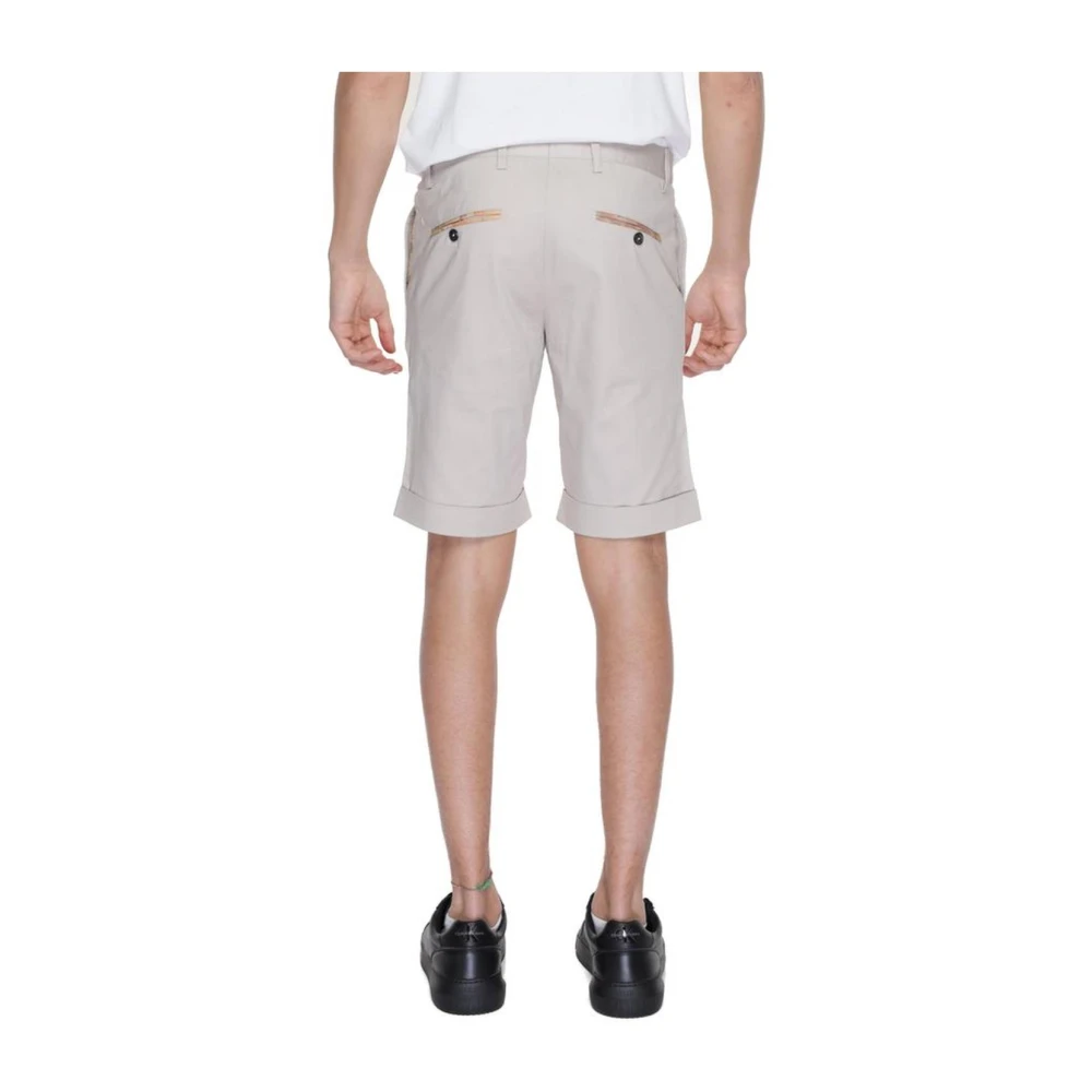 Alviero Martini 1a Classe Katoenen Bermuda Shorts Lente Zomer Collectie Beige Heren