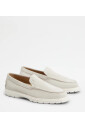 mocassins-en-daim-avec-monogramme