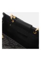 sac-a-main-en-similicuir-avec-logo-frontal-repete