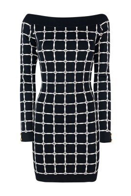 black-boat-neck-dress-long-sleeves