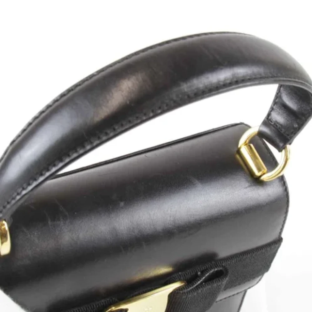 Salvatore Ferragamo Pre-owned Leather handbags Black Dames