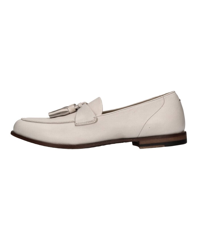 platte-schoenen-grijs