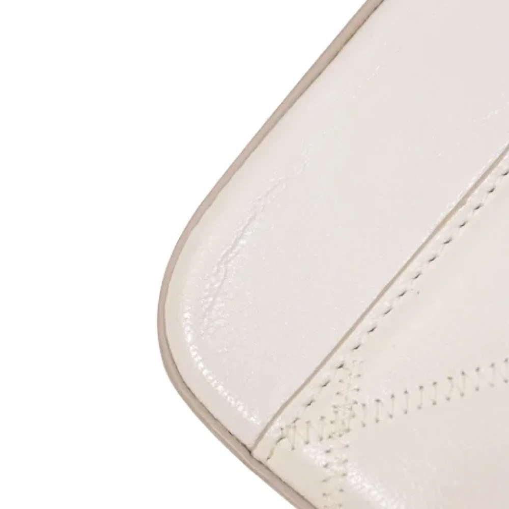 Givenchy Pre-owned Leather shoulder-bags White Dames