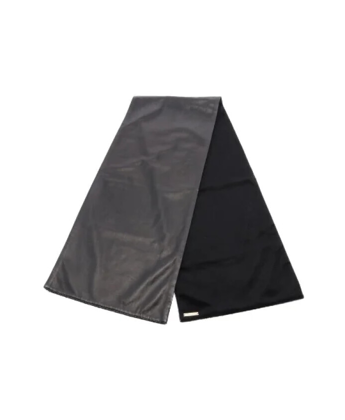 pre-owned-fabric-scarves
