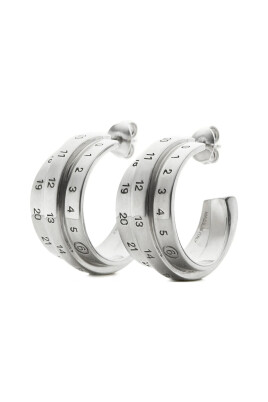 stylish-jewellery-collection