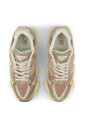 leather-and-mesh-sneakers-with-logo
