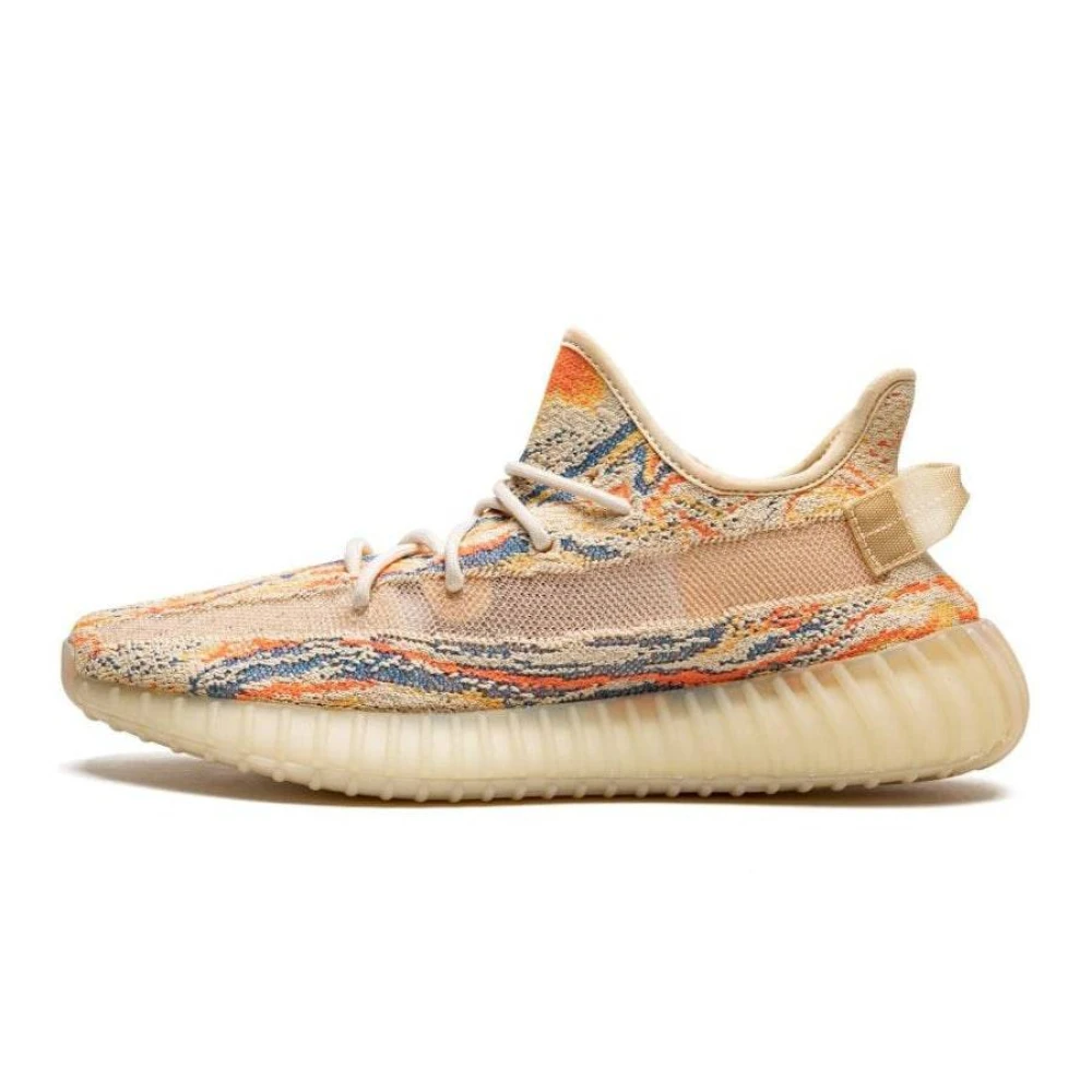 Yeezy Kleurrijke Boost Sneakers met Uniek Design Heren Schoenen Veelkleurig Multicolor