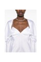 robe-blanche-avec-col-halter-et-encolure-cle