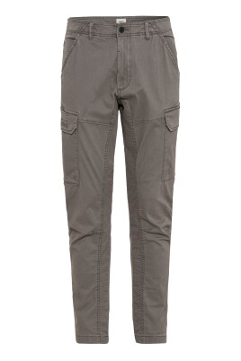 tapered-trousers