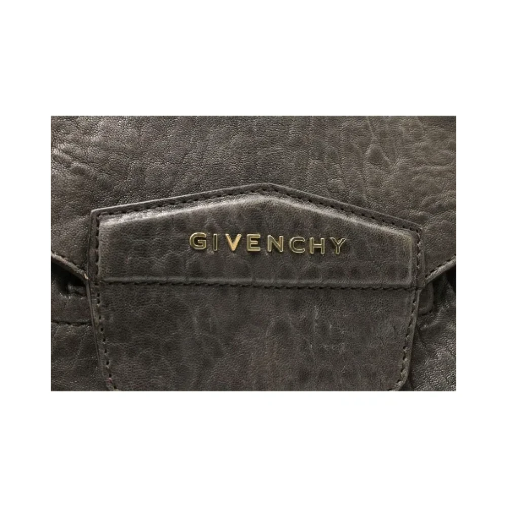 Givenchy Pre-owned Grijze leren Givenchy Antigona Clutch Tas Gray Dames
