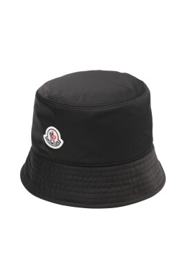 round-crown-hat-with-brim