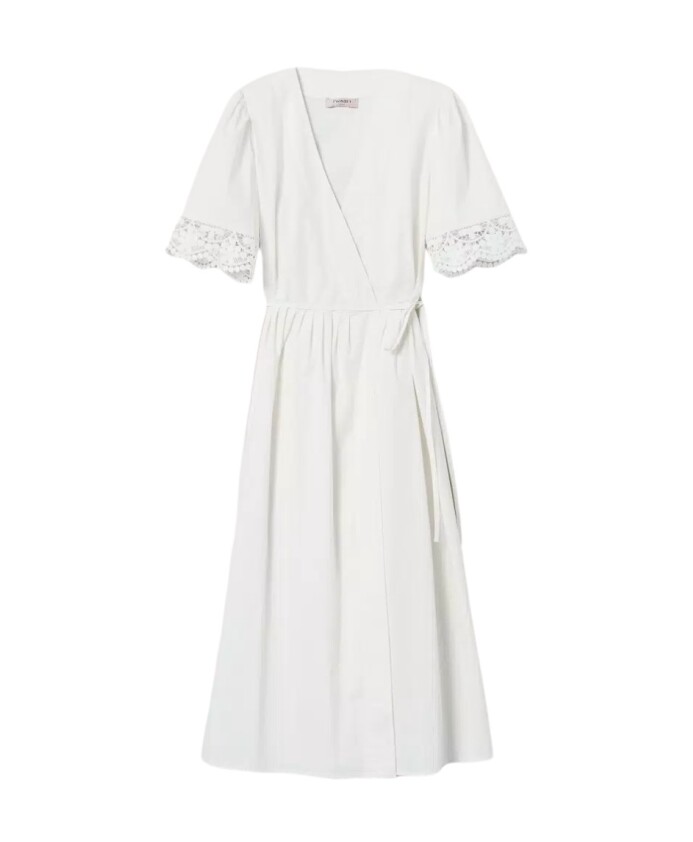 robe-midi-en-dentelle-blanche