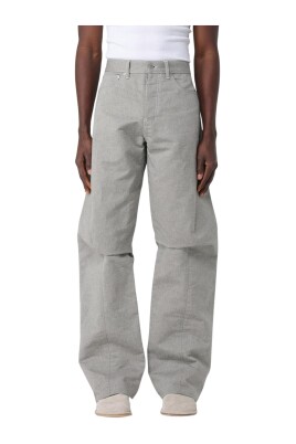 stylish-wide-leg-jeans
