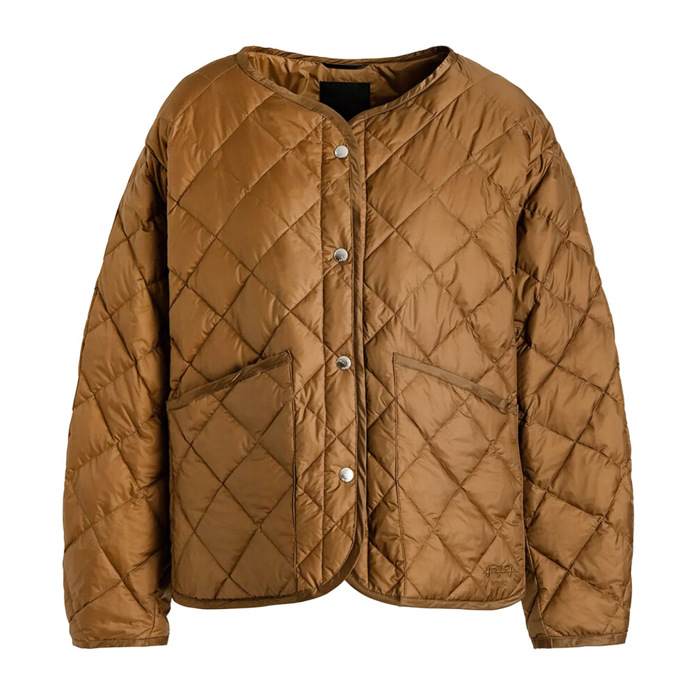 Shop fashion from Tatras online at Miinto