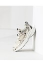sneaker-doree-pour-femmes-elegantes