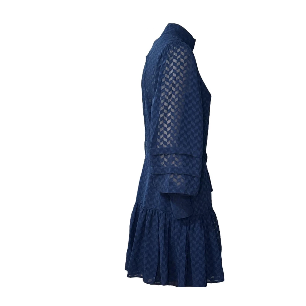 Molly Bracken Korte zwierige jurk met pofmouwen Blue Dames