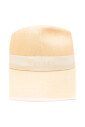 beige-hoed-met-brede-rand-en-lint
