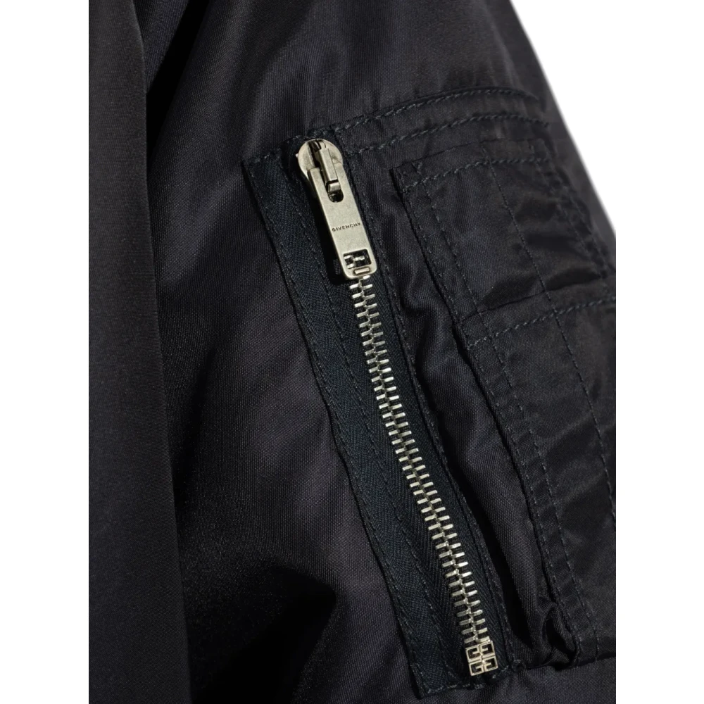 Givenchy Blauwe bomberjack met geborduurde medaillon Blue Heren