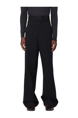 wide-leg-black-trousers-stylish