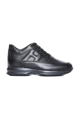 polyester-sneaker-black
