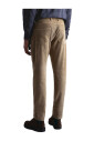 pantalon-en-velours-cotele